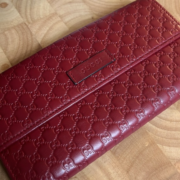 EUC Gucci Micro Guccissima Red Long Wallet - Picture 2 of 9